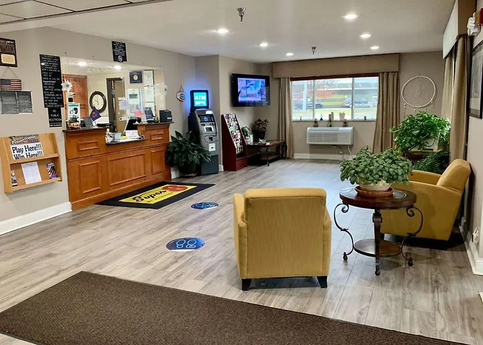 Super 8 By Wyndham Clearfield