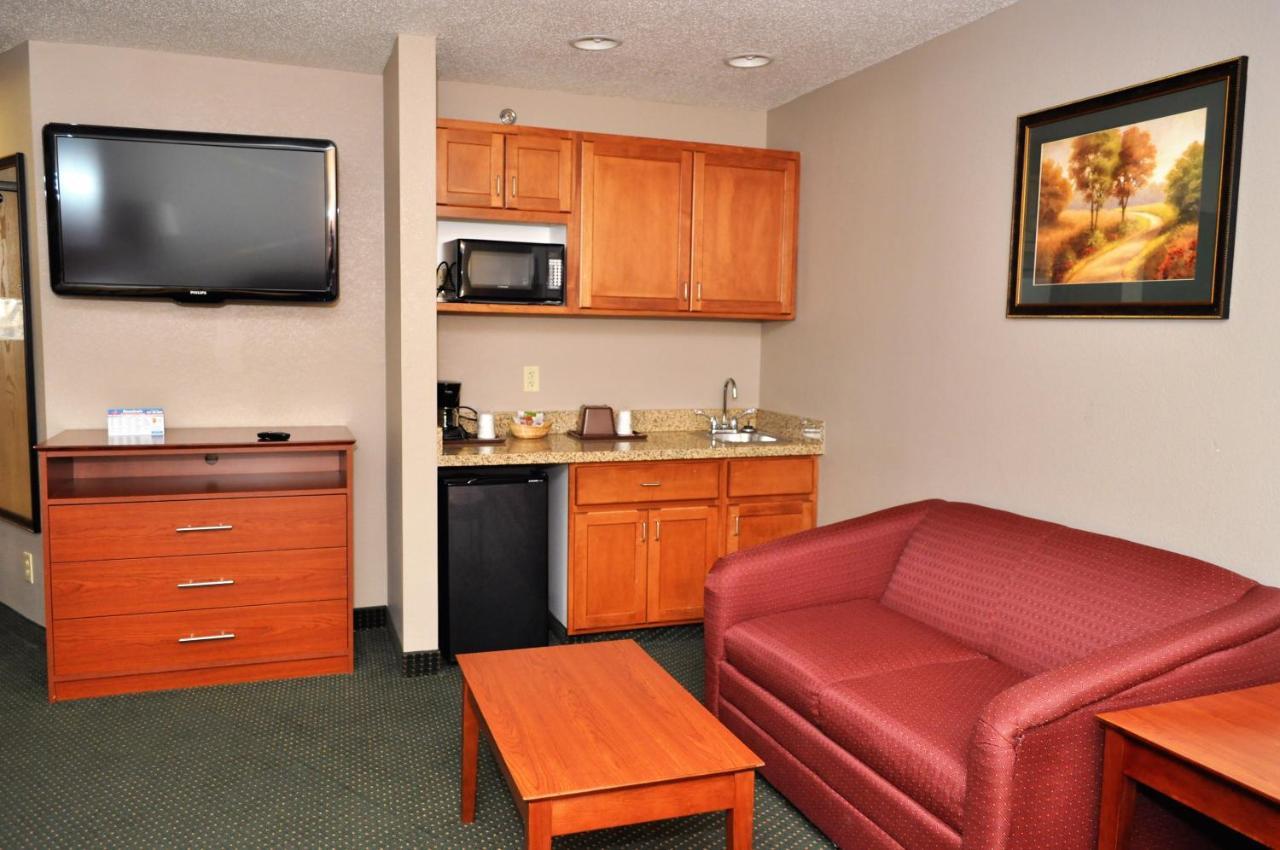 Super 8 By Wyndham Motel
