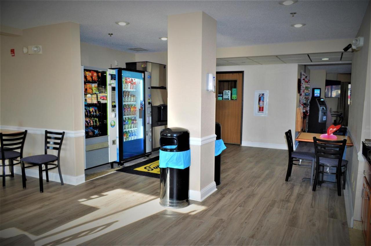 Super 8 By Wyndham Clearfield
