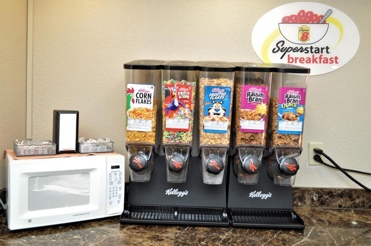 Super 8 By Wyndham Motel 2*